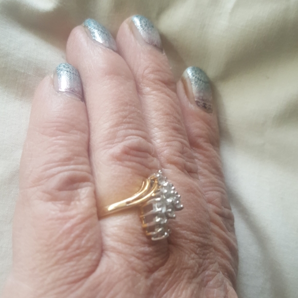 Vintage Waterfall Crystal Cocktail Gold Tone Ring - Picture 3 of 9